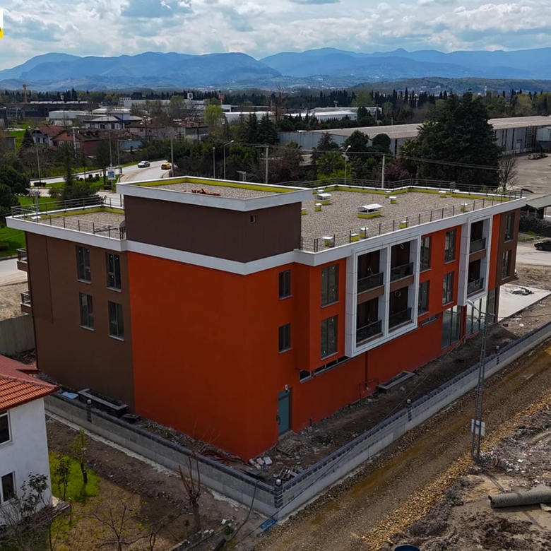 ARİFİYE HANLI GİRİŞİNDE HAVUZLU 2+1 SIFIR DAİRE