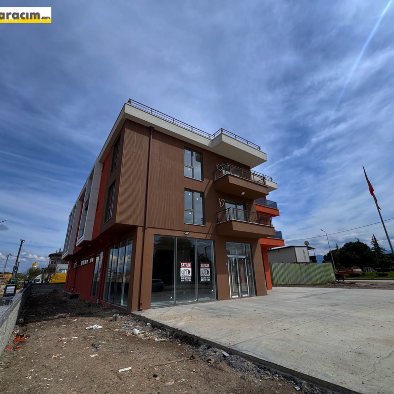 ARİFİYE HANLI GİRİŞİNDE HAVUZLU 2+1 SIFIR DAİRE