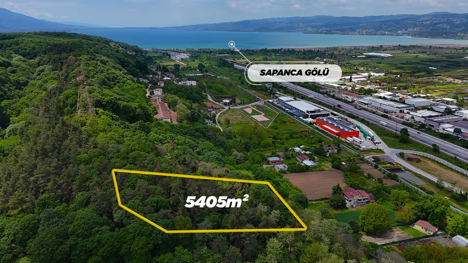 ARİFİYE FATİH MAHALLESİNDE GÖL MANZARALI SATILIK TARLA