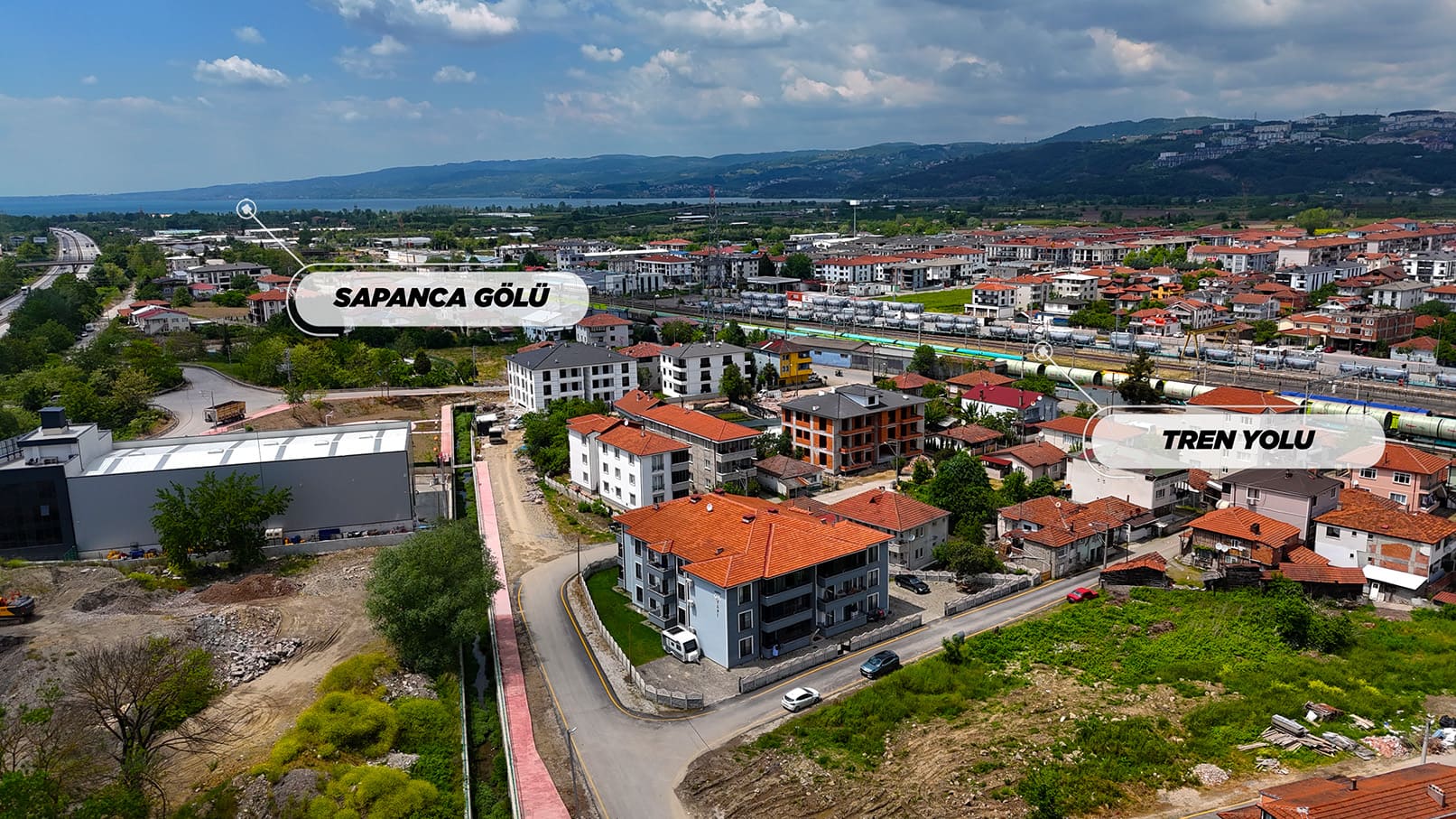 ARİFİYE FATİH MAHALLESİNDE EBEVEYN BANYOLU 3+1 SATILIK DAİRE