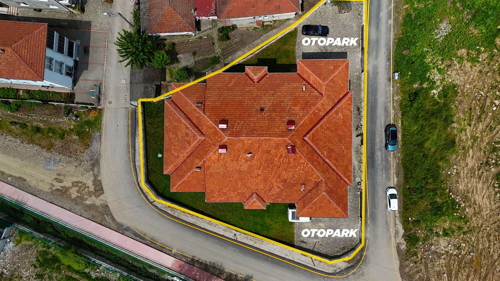 ARİFİYE FATİH MAHALLESİNDE EBEVEYN BANYOLU 3+1 SATILIK DAİRE