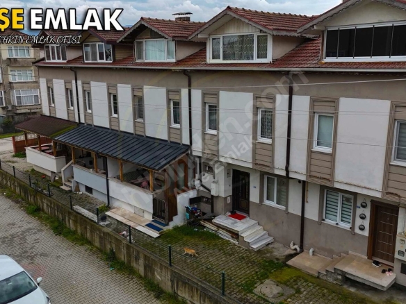 ARİFİYE FATİH MAHALLESİNDE 5+1 SATILIK TRİPLEKS