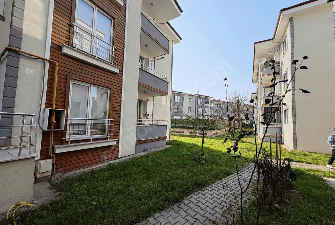SAPANCA GAZİPAŞA MAHALLESİNDE 2+1 SATILIK DAİRE