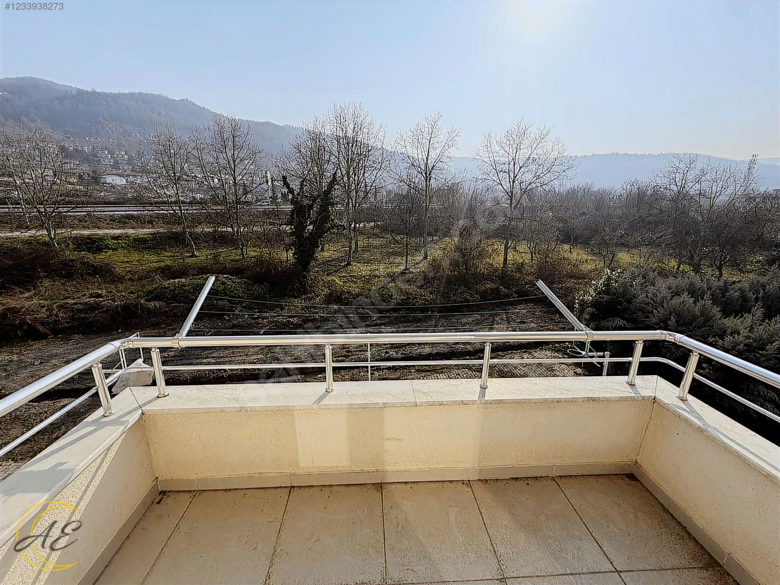 SAPANCA GAZİPAŞA MAHALLESİNDE 2+1 SATILIK DAİRE