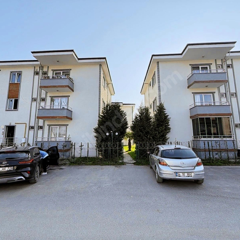 SAPANCA GAZİPAŞA MAHALLESİNDE 2+1 SATILIK DAİRE