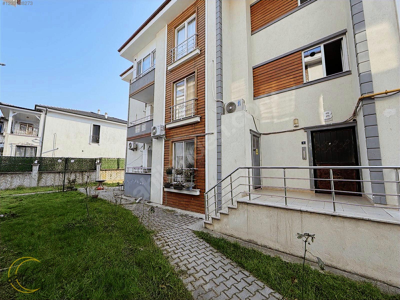 SAPANCA GAZİPAŞA MAHALLESİNDE 2+1 SATILIK DAİRE