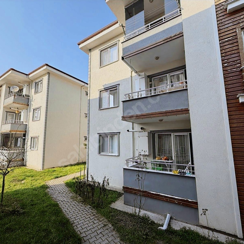SAPANCA GAZİPAŞA MAHALLESİNDE 2+1 SATILIK DAİRE