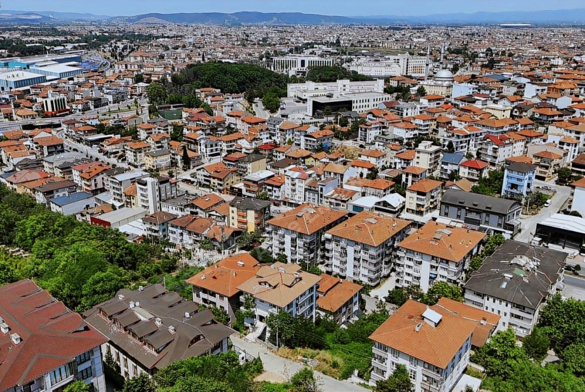 ADAPAZARI MALTEPE MAHALLESİNDE ŞEHİR MANZARALI 2+1 SATILIK DAİRE