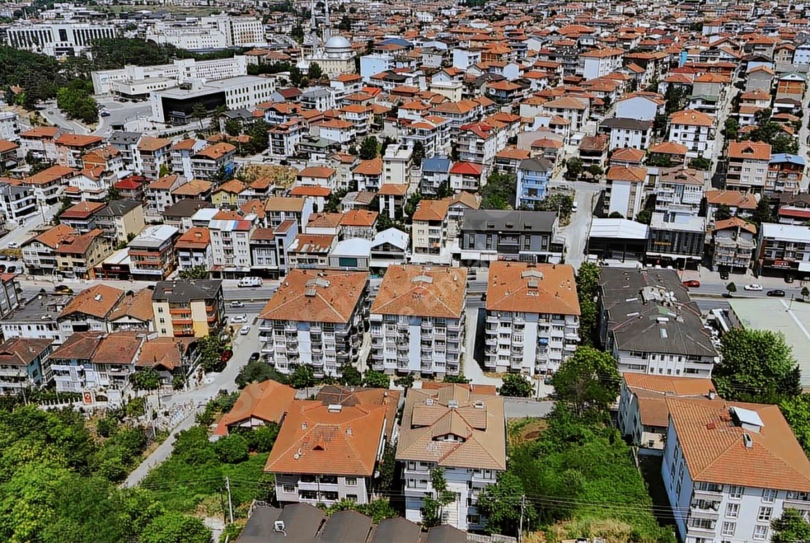 ADAPAZARI MALTEPE MAHALLESİNDE ŞEHİR MANZARALI 2+1 SATILIK DAİRE