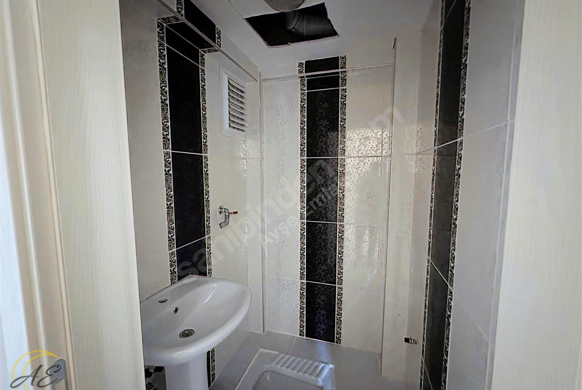 ADAPAZARI MALTEPE MAHALLESİNDE ŞEHİR MANZARALI 2+1 SATILIK DAİRE