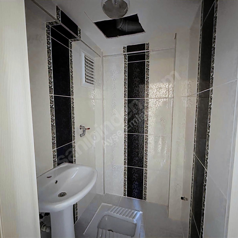 ADAPAZARI MALTEPE MAHALLESİNDE ŞEHİR MANZARALI 2+1 SATILIK DAİRE