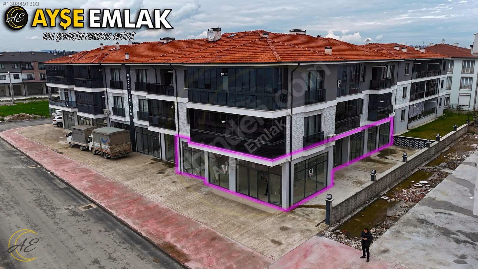 ARİFİYE FATİH MAHALLESİNDE OSMAN GAZİ CADDESİNDE 245M² SATILIK DÜKKAN