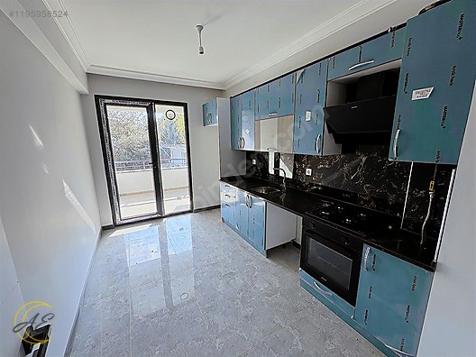 ARİFİYE FATİH MAHALLESİ EBEVEYN BANYOLU OTOPARKLI 2+1 SATILIK DAİRE