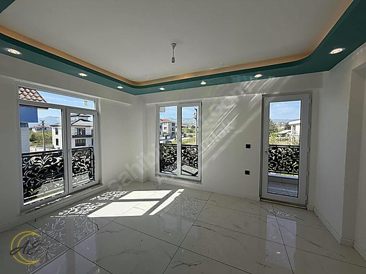 ARİFİYE CUMHURİYET MAHALLESİNDE 5+1 TRİPLEKS LÜKS SATILIK VİLLA