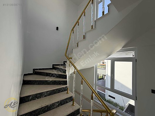 ARİFİYE CUMHURİYET MAHALLESİNDE 5+1 TRİPLEKS LÜKS SATILIK VİLLA