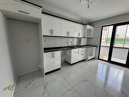 ARİFİYE FATİH MAHALLESİNDE EBEVEYN BANYOLU 3+1 SATILIK DAİRE