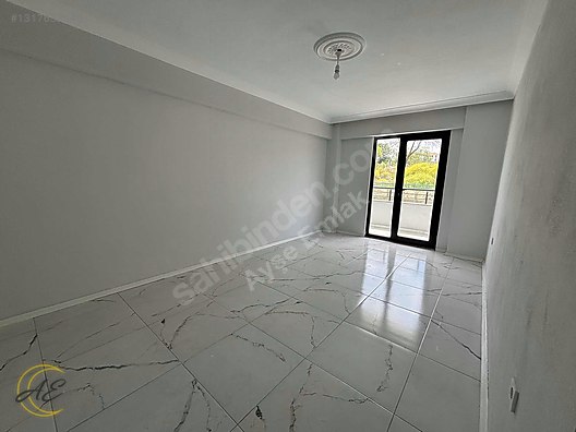 ARİFİYE FATİH MAHALLESİNDE EBEVEYN BANYOLU 3+1 SATILIK DAİRE