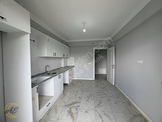 ARİFİYE HANLI MERKEZDE GENİŞ KULLANIMLI 3+1 SATILIK DAİRE