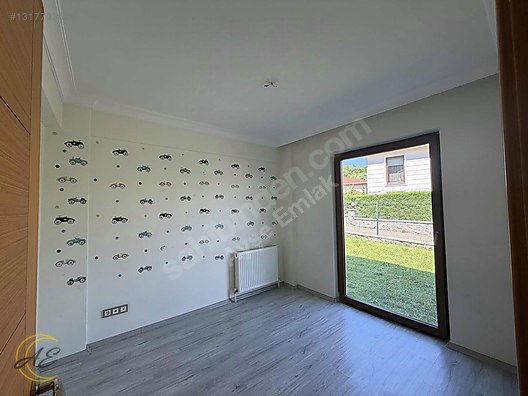 SAPANCA YANIK MAHALLESİNDE 4+1 BAHÇELİ KİRALIK VİLLA