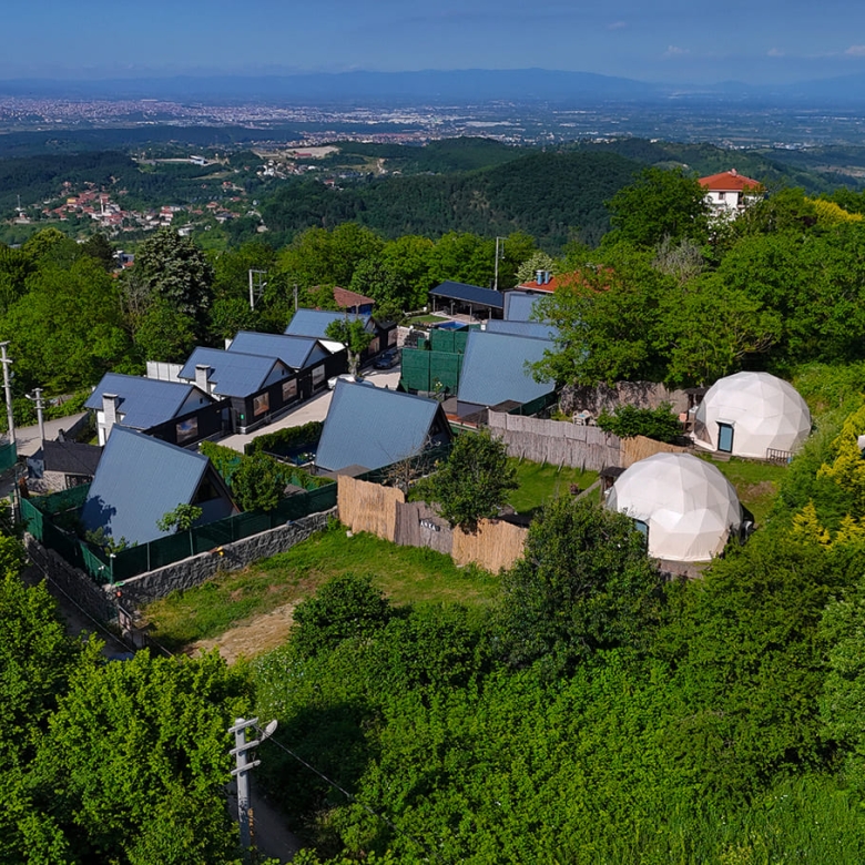 Sapanca Şükriye’de 1863m² 2 adet Glampingli Satılık Arsa