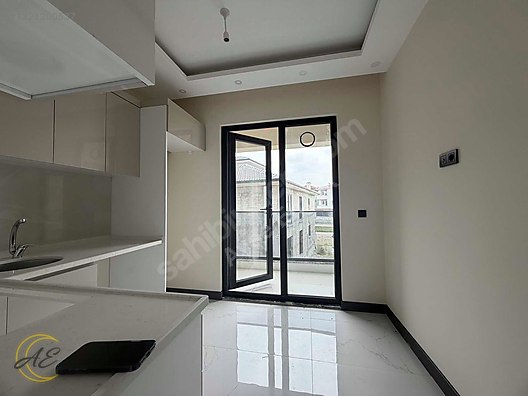 ARİFİYE NEVİYE’DE 2+1 ORTA KAT SATILIK DAİRE